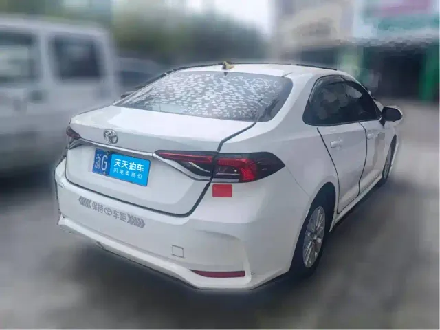 Toyota Corolla — Фото автомобиля 5