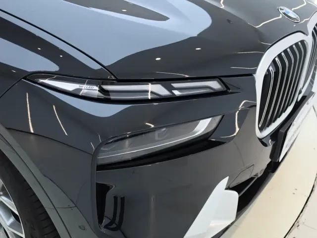 BMW X7 — Фото автомобиля 22