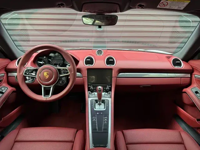 Porsche 718 — Фото автомобиля 5