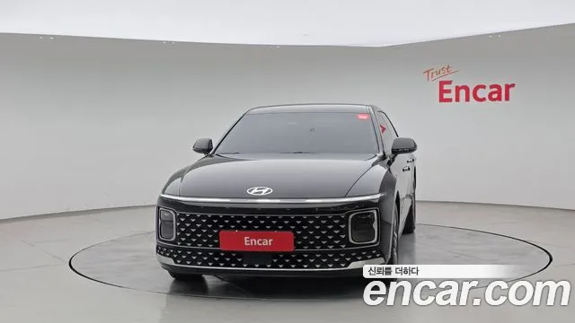 Hyundai Grandeur GN7 — Фото автомобиля 3