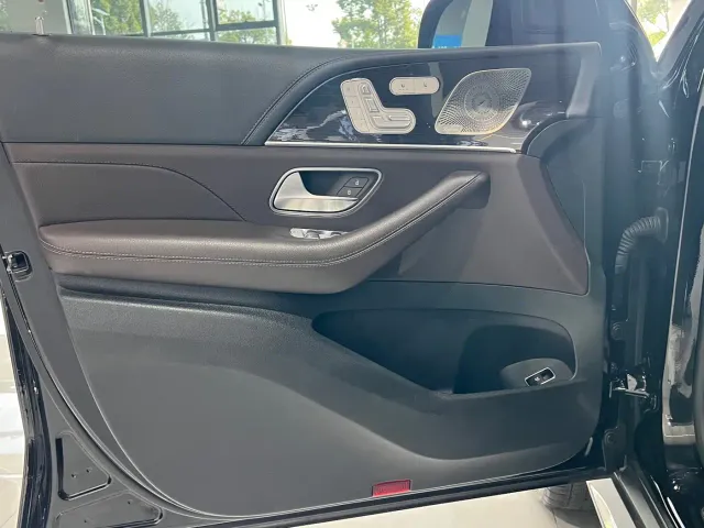 Mercedes-Benz GLS-Class — Фото автомобиля 7