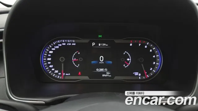 Hyundai Tucson Tucson (NX4) Бензин 1.6 турбо 2WD — Фото автомобиля 8