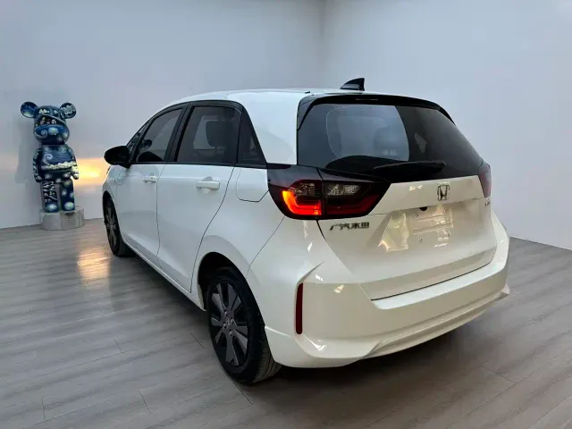Honda Fit — Фото автомобиля 8