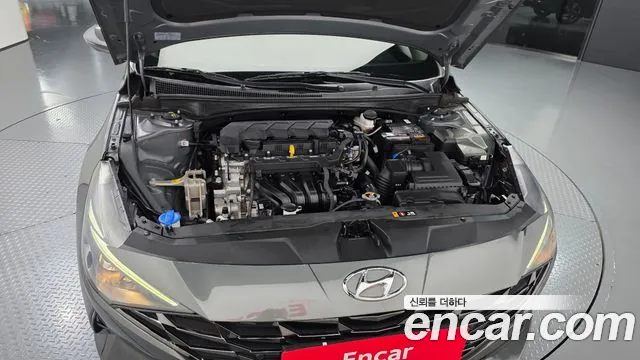 Hyundai Avante CN7 — Фото автомобиля 5