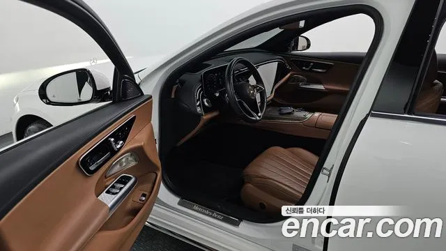 Mercedes-Benz E-Class E-класс W214 E300 4MATIC Exclusive — Фото автомобиля 5