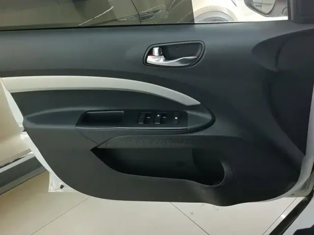 Kia KX1 — Фото автомобиля 7