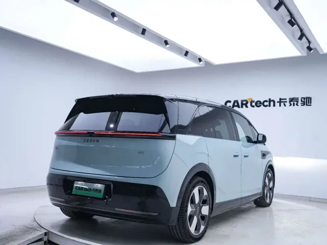 Zeekr Mix — Фото автомобиля 20
