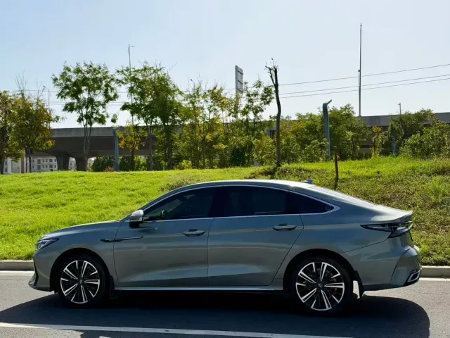 Chery Arrizo 8 — Фото автомобиля 3