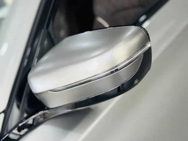 BMW 7 Series — Фото автомобиля 12