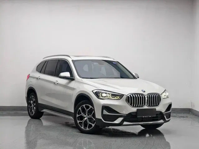 BMW X1 — Фото автомобиля 3