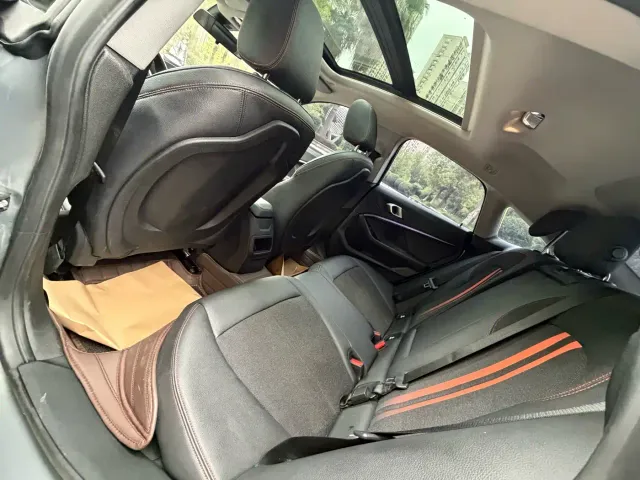 BMW 2 Series — Фото автомобиля 7