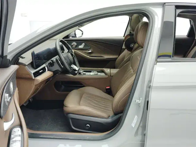 Chery Arrizo 8 — Фото автомобиля 9