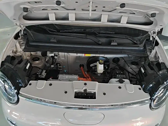 Wuling Hongguang Mini EV — Фото автомобиля 19