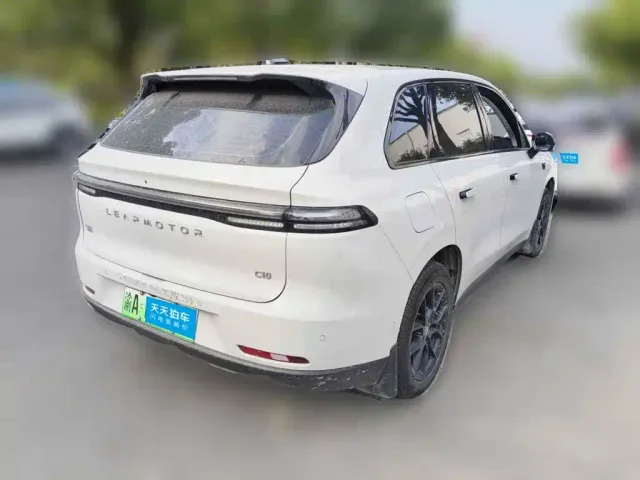 Leapmotor C10 — Фото автомобиля 2