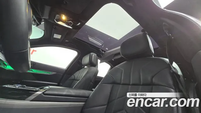 BMW 7-Series 7 серия (G70) 740i sDrive Design Pure Excellence — Фото автомобиля 19