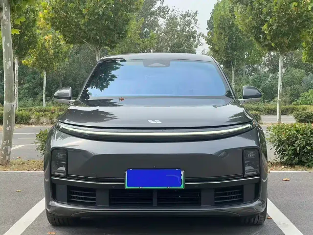 Li Auto L7 — Фото автомобиля 3