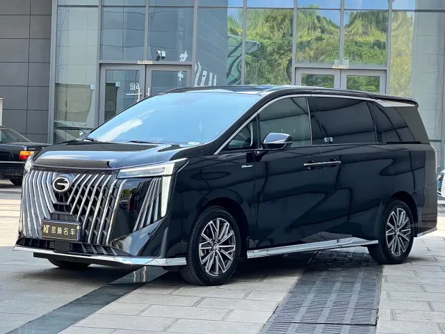 Фотография автомобиля — GAC Trumpchi M8