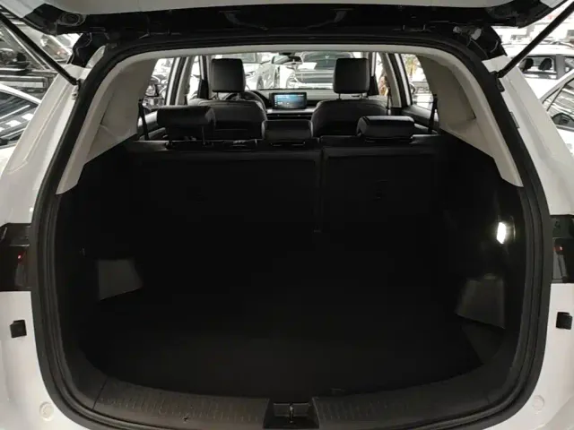 Wuling Asta — Фото автомобиля 18