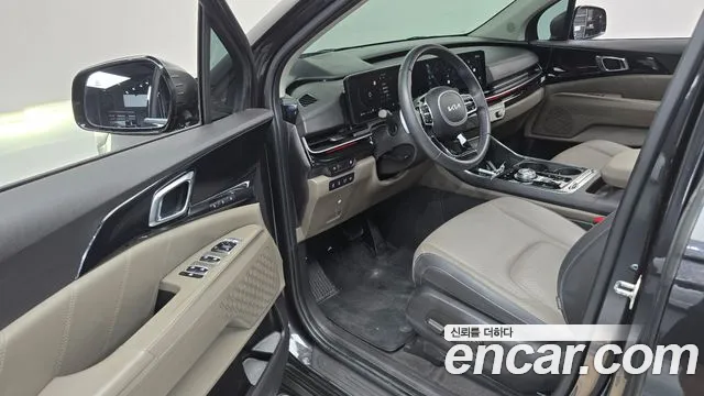 Kia Carnival Generation 4 — Фото автомобиля 10