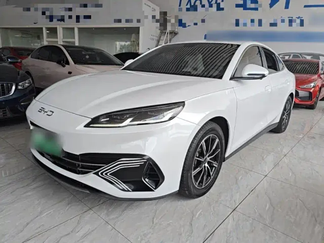 Фотография автомобиля — BYD Seal 06