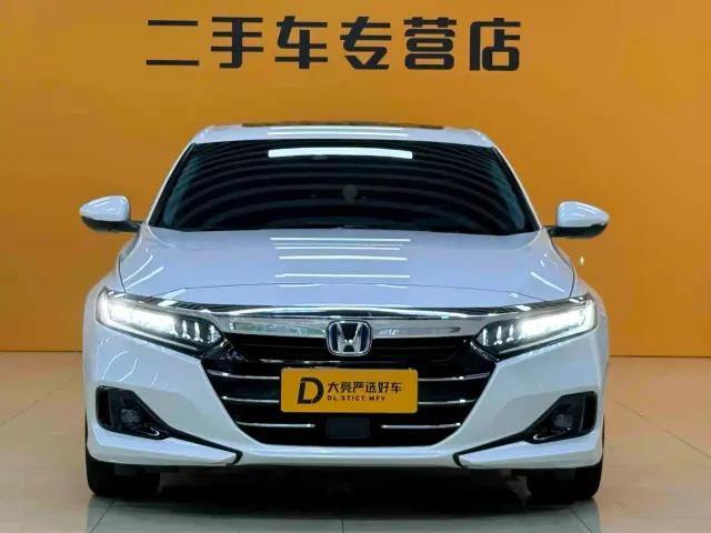 Honda Accord — Фото автомобиля 3