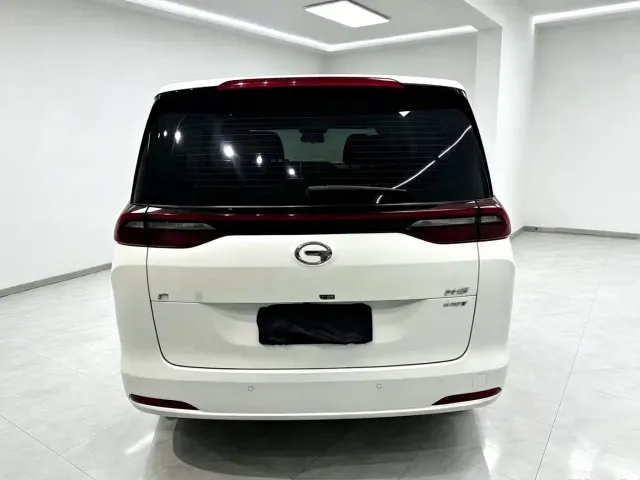 GAC Trumpchi M6 — Фото автомобиля 4