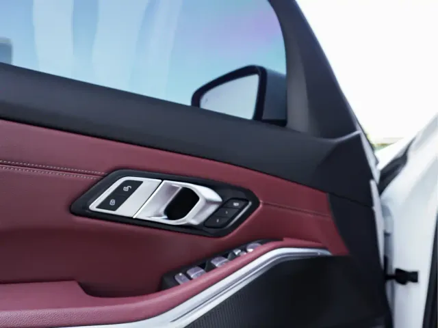 BMW 3 Series — Фото автомобиля 11