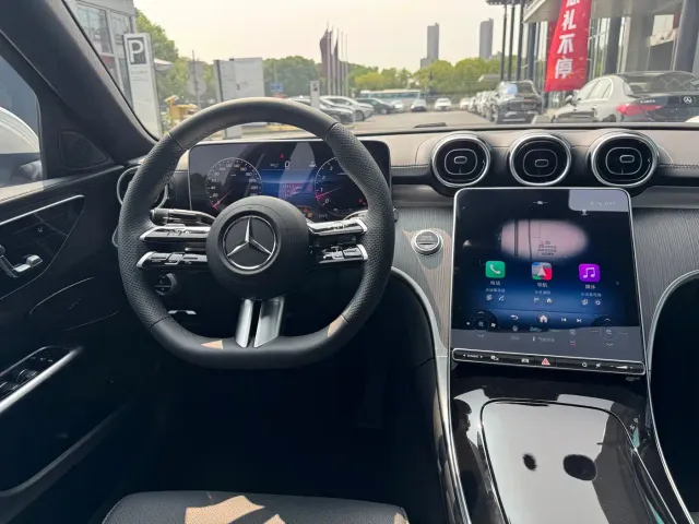 Mercedes-Benz C-Class — Фото автомобиля 10