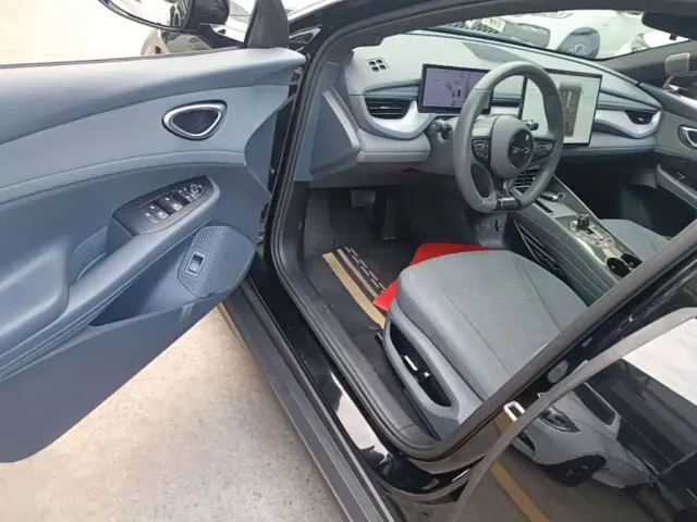 BYD Seal 06 GT — Фото автомобиля 15