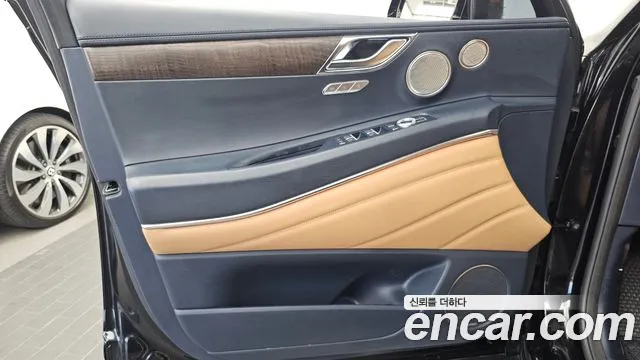 Genesis GV80 — Фото автомобиля 13