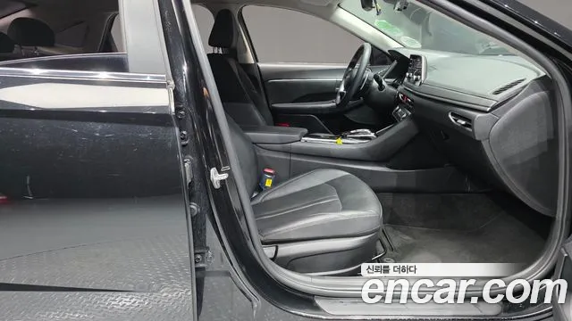 Hyundai Sonata Sonata (DN8) 2.0 LPG(Для проката) — Фото автомобиля 11