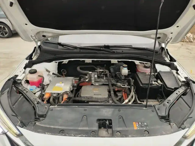 Roewe i6 MAX EV — Фото автомобиля 19