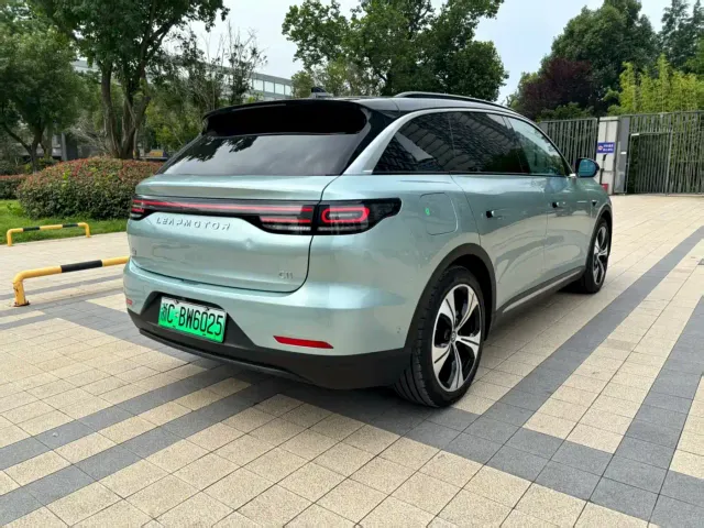 Leapmotor C11 — Фото автомобиля 9