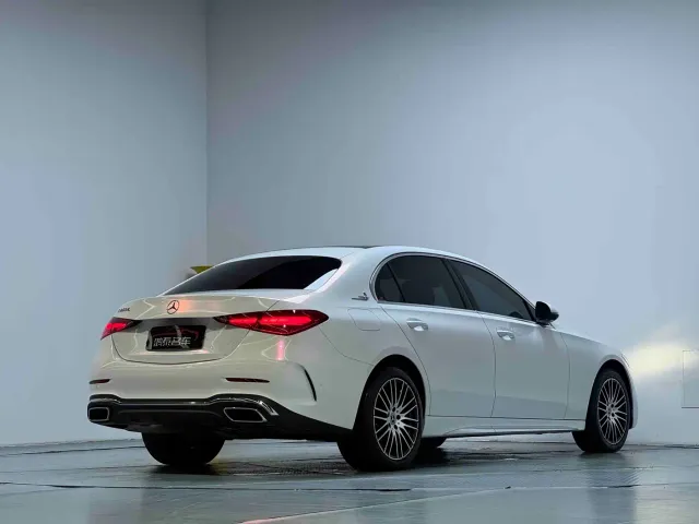 Mercedes-Benz C-Class — Фото автомобиля 16