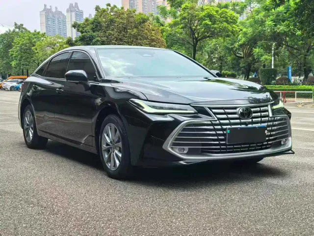 Toyota Avalon — Фото автомобиля 3