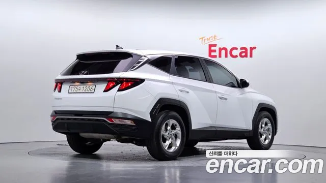 Hyundai Tucson Tucson (NX4) Бензин 1.6 турбо 2WD — Фото автомобиля 2
