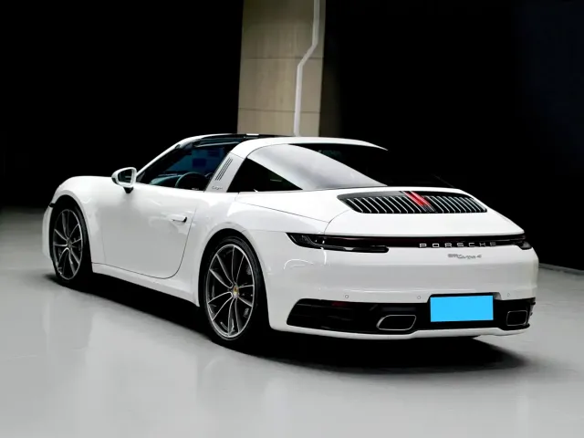 Porsche 911 — Фото автомобиля 3
