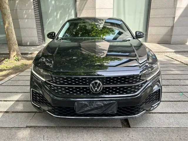 Volkswagen Passat 2022 330TSI Starlight Elite Edition — Фото автомобиля 2