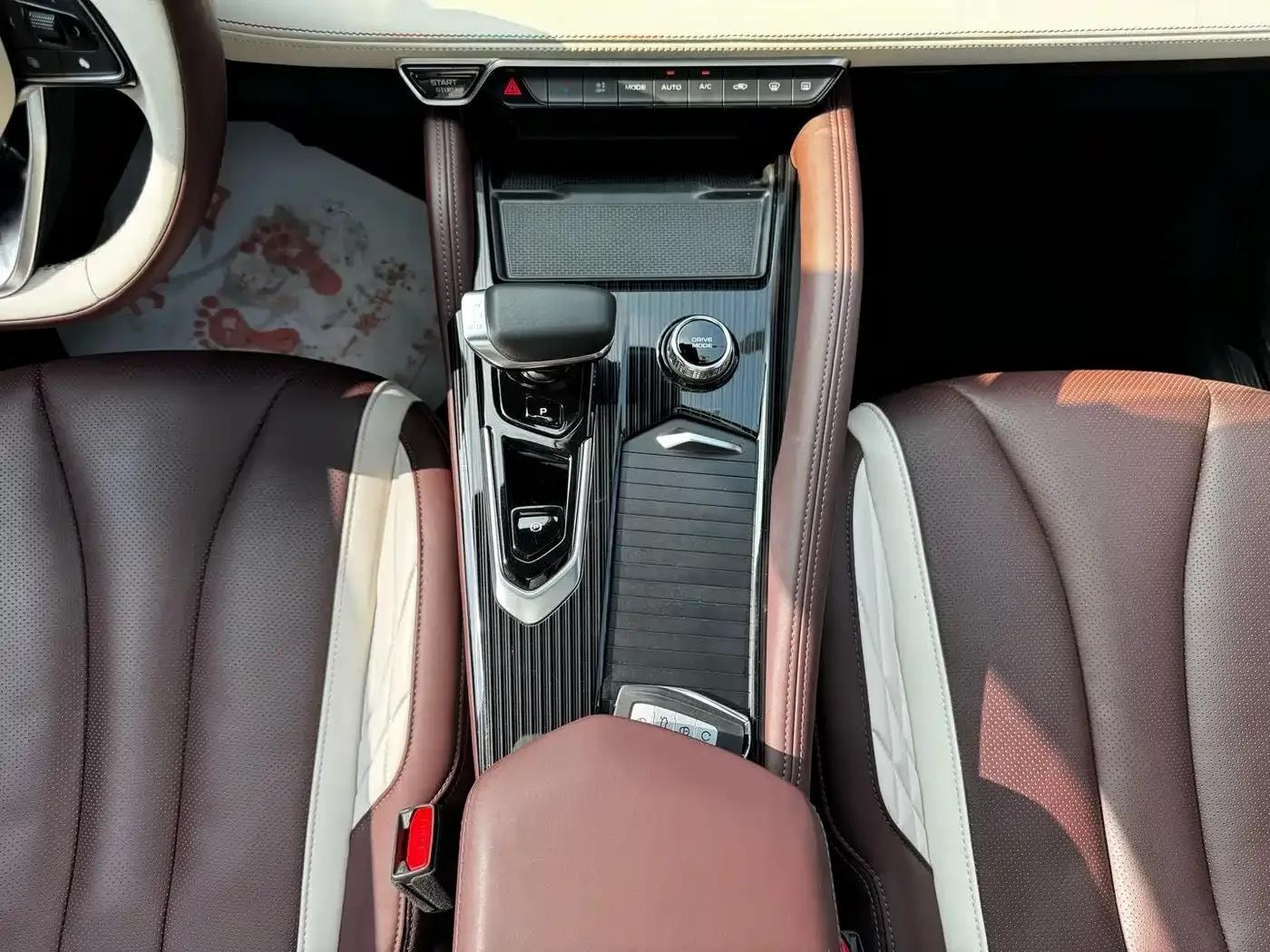 Geely Xingyue L 2021 2.0TD DCT EVO FWD Intelligent Premium Edition — Фото автомобиля 15