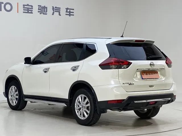 Nissan X-Trail — Фото автомобиля 6