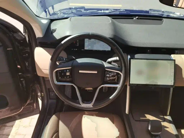 Land Rover Discovery Sport — Фото автомобиля 10