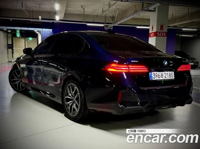 BMW 5 Series G60 — Фото автомобиля 3