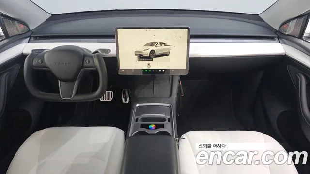 Tesla Model Y — Фото автомобиля 10