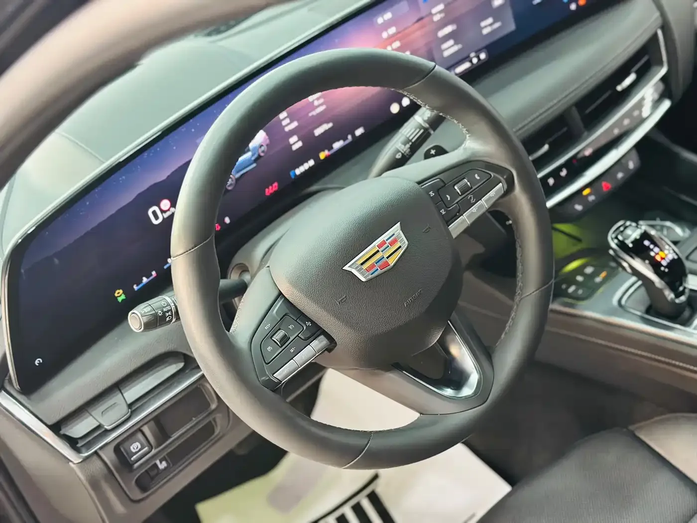 Cadillac Cadillac CT5 2024 28T Luxury Model Pro — Фото автомобиля 14