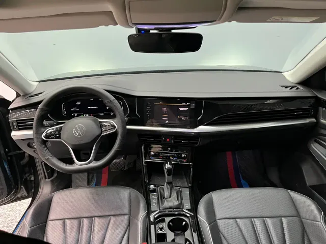 Volkswagen Passat — Фото автомобиля 10