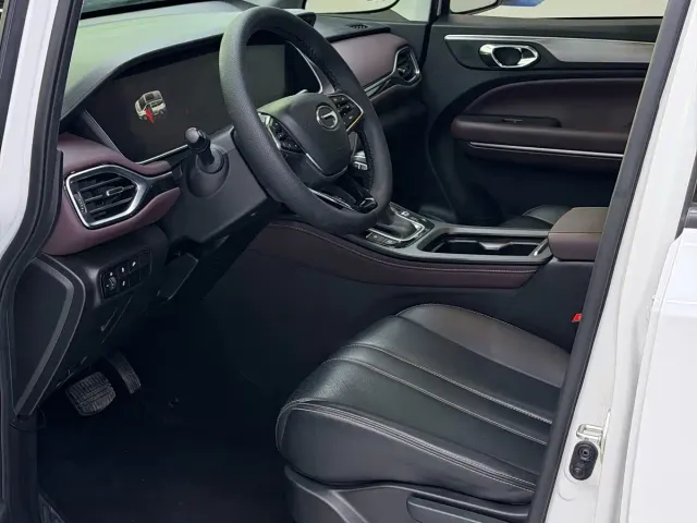GAC Trumpchi M6 — Фото автомобиля 7