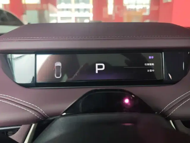 Xiaomi SU7 — Фото автомобиля 14