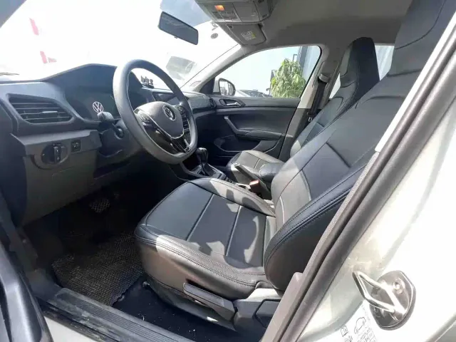 Volkswagen T-Cross — Фото автомобиля 4