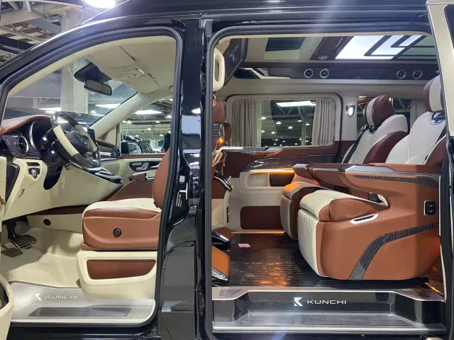 Mercedes-Benz V-Class — Фото автомобиля 10