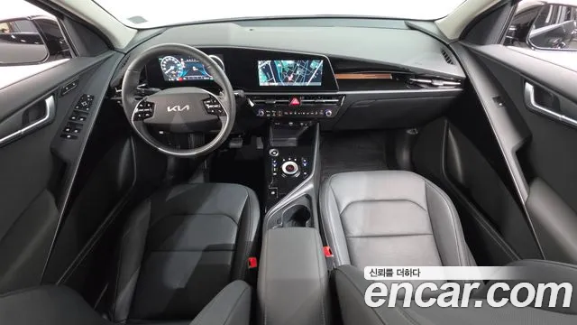 Kia Niro — Фото автомобиля 6